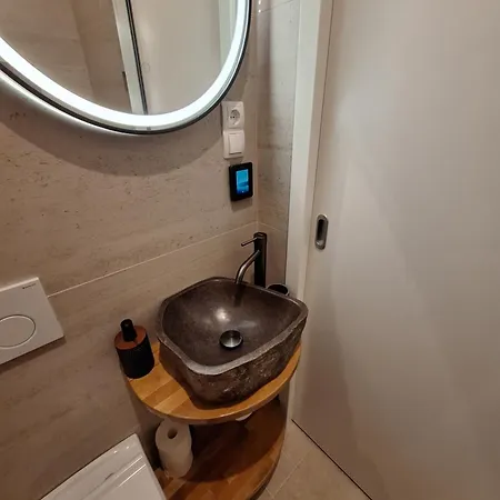 Apartman Lu *