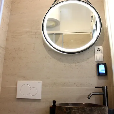 Apartman Lu *